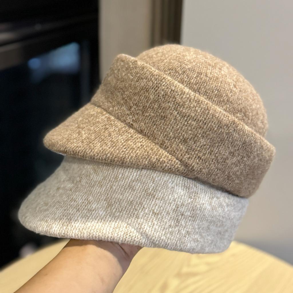 Ladies Elegant and Breathable New Autumn and Winter Temperament Versatile Short Brim Peaked Hat Warm Knitted Hat Trend