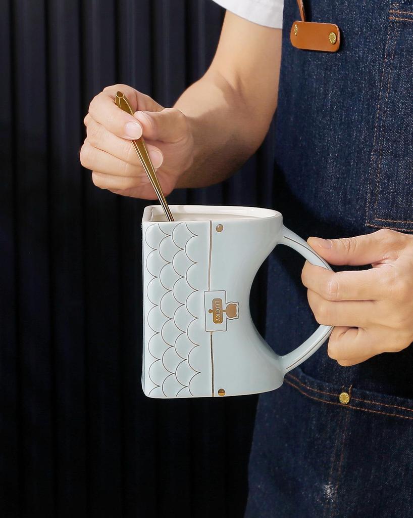Elegant Ceramic Mug Set: Unique Handbag Design for Office or Home Use