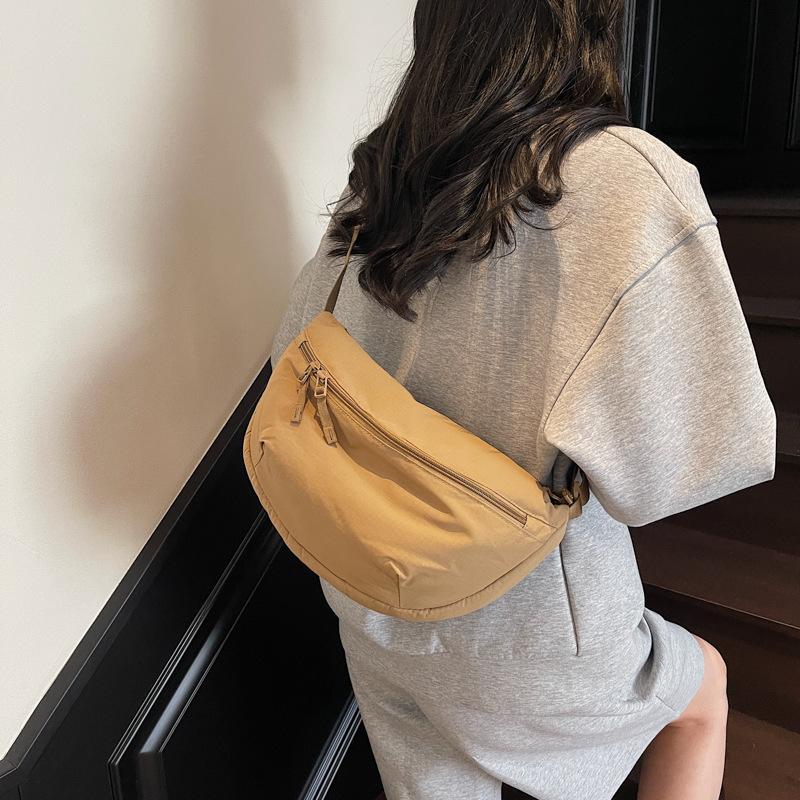 Sports and Leisure Short-distance Dumpling Bag New Fashion Canvas Bag Shoulder Women's Bag