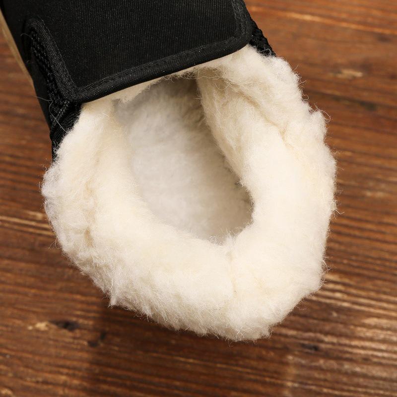 Men's Lightweight Winter Shoes with Fleece Lining, Thickening, and Tire Sole for Warmth; Large Size, Cotton Old Beijing Cloth Shoes.