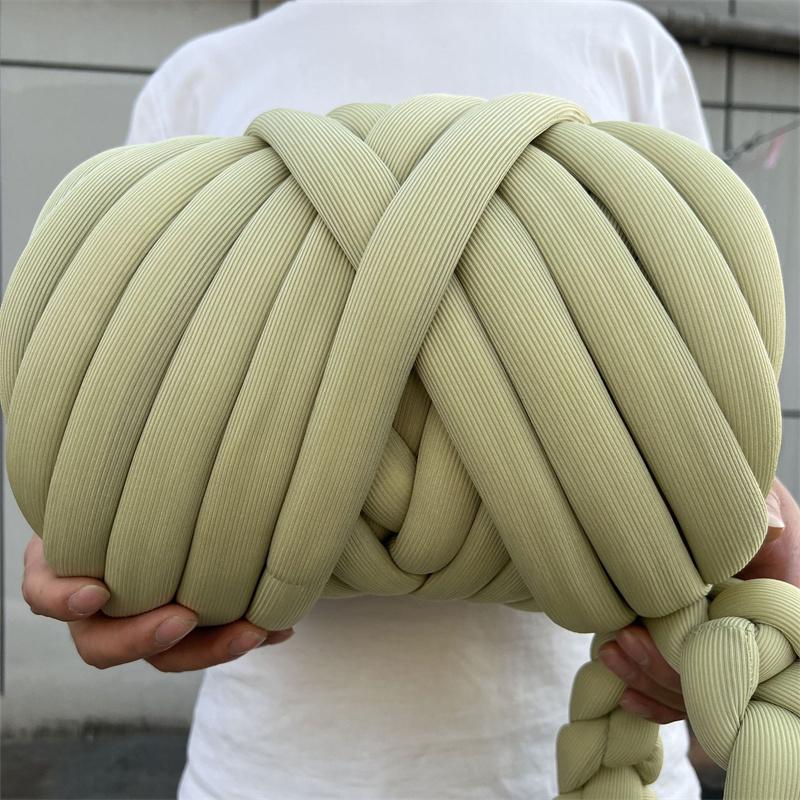 500g Summer Cool Touch Chenille Yarn Chunky Yarn for DIY Handmade Beach Bags, Lightweight Blankets Cat Beds, Breathable Plush Thread