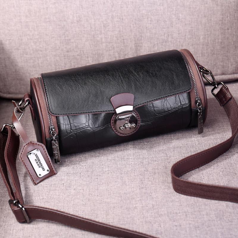 

2024 Ретро Европейская и Американская Сумка-Подушка на Одно Плечо через Плечо с Популярным Ромбовидным Узором чёрный