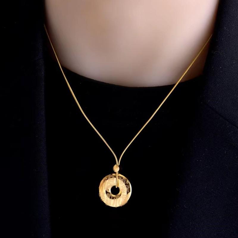 

Douyin Trend Chinese Fu Character Peace Buckle Necklace - Retro Luxury Clavicle Chain for Women