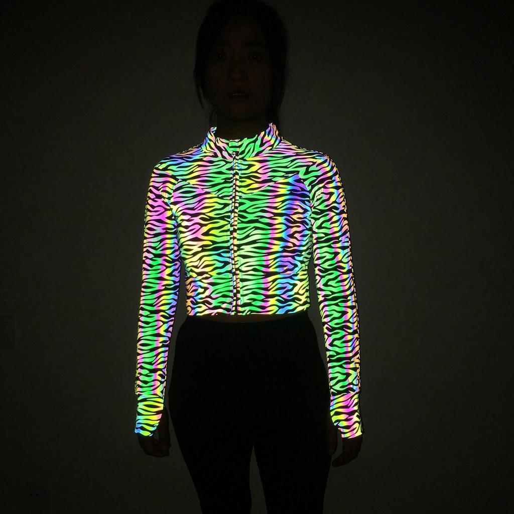 Irisierende reflektierende schmal geschnittene Reißverschlussjacke für Damen
