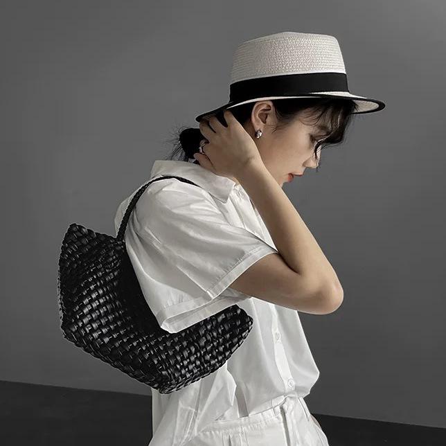 Niche Handmade Woven Dumpling Bag: 2025 High-End Drawstring Handbag & Mother-Child Market Bag