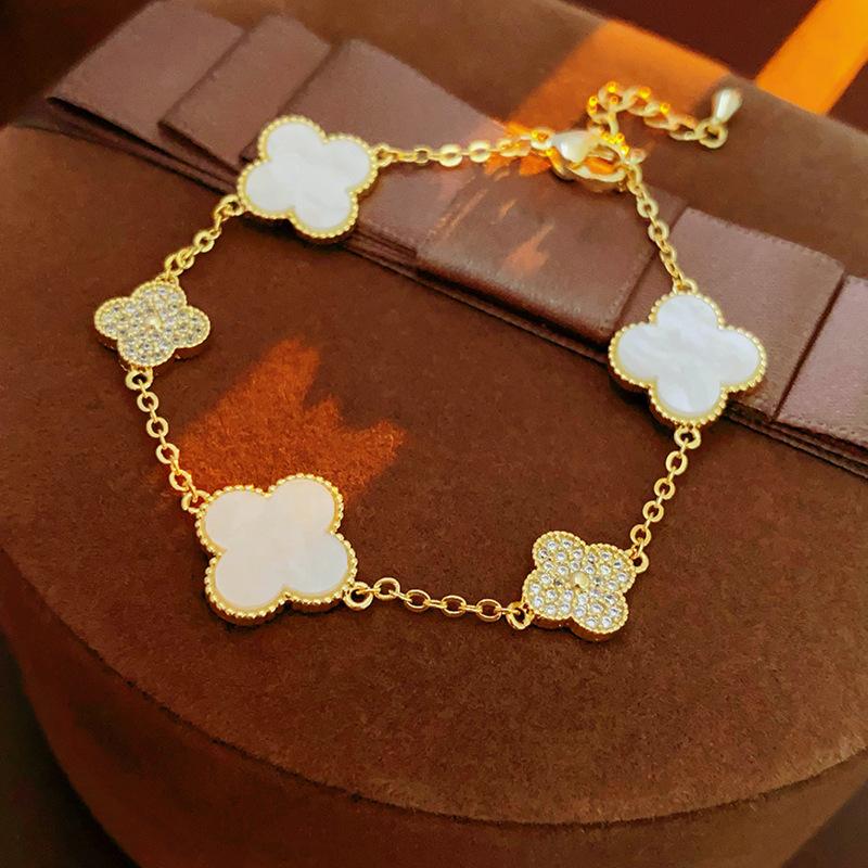 Zircon Mother-of-pearl Four-leaf Clover Bracelet, Simple and Versatile Bracelet, Light Luxury High-end Jewelry for Women