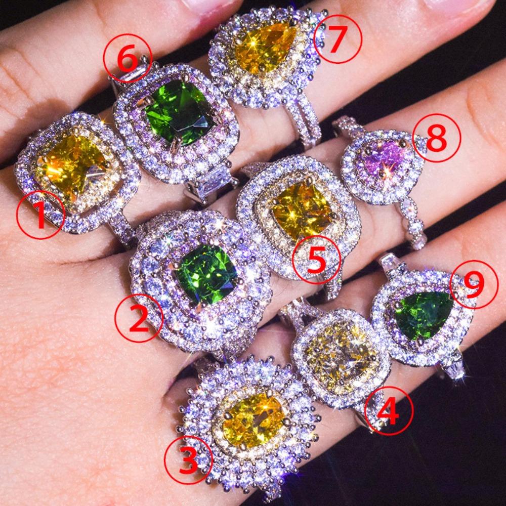 Platinbeschichteter Moissanit Quadratischer Cluster Ring für Damen Prinzessschliff Verlobungsring Simulierte Diamanten