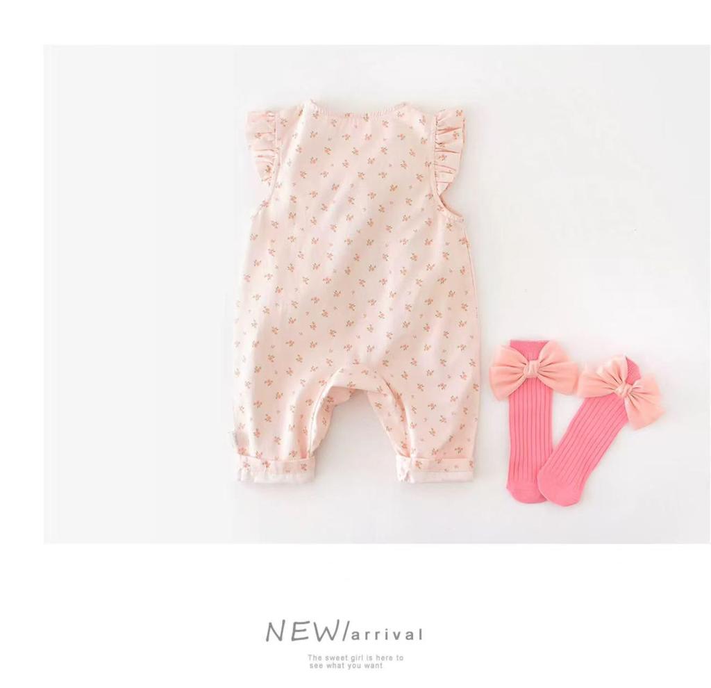 Infant & Toddler Spring/Autumn Girls' Casual Outfit - Super Cute Fashion Two-Piece Set with Outerwear & Bib, Ideal for 100 Days Celebration.