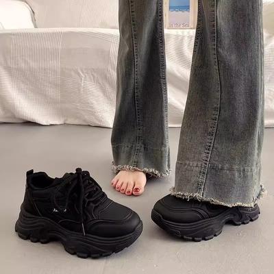 Showing Small Feet and Thick Soles for Women, Increasing Height In Spring and Autumn, the New Versatile Leisure Sports On the Fried Street