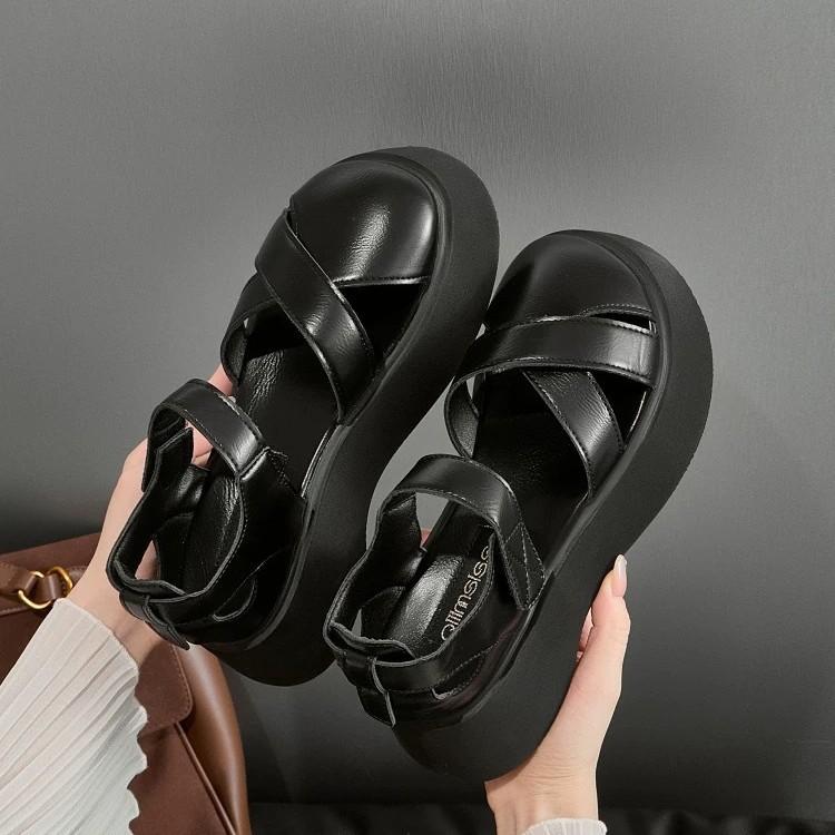 Sandales romaines à tête de sac à semelle épaisse pour femmes automne nouveau à semelle épaisse creuse à semelle souple antidérapante confortables chaussures cage à cochon