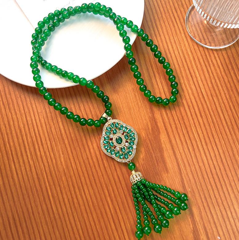 Vielseitige grüne Ruyi-Anhänger-Halskette - Hochwertiger Retro-Stil für Damen