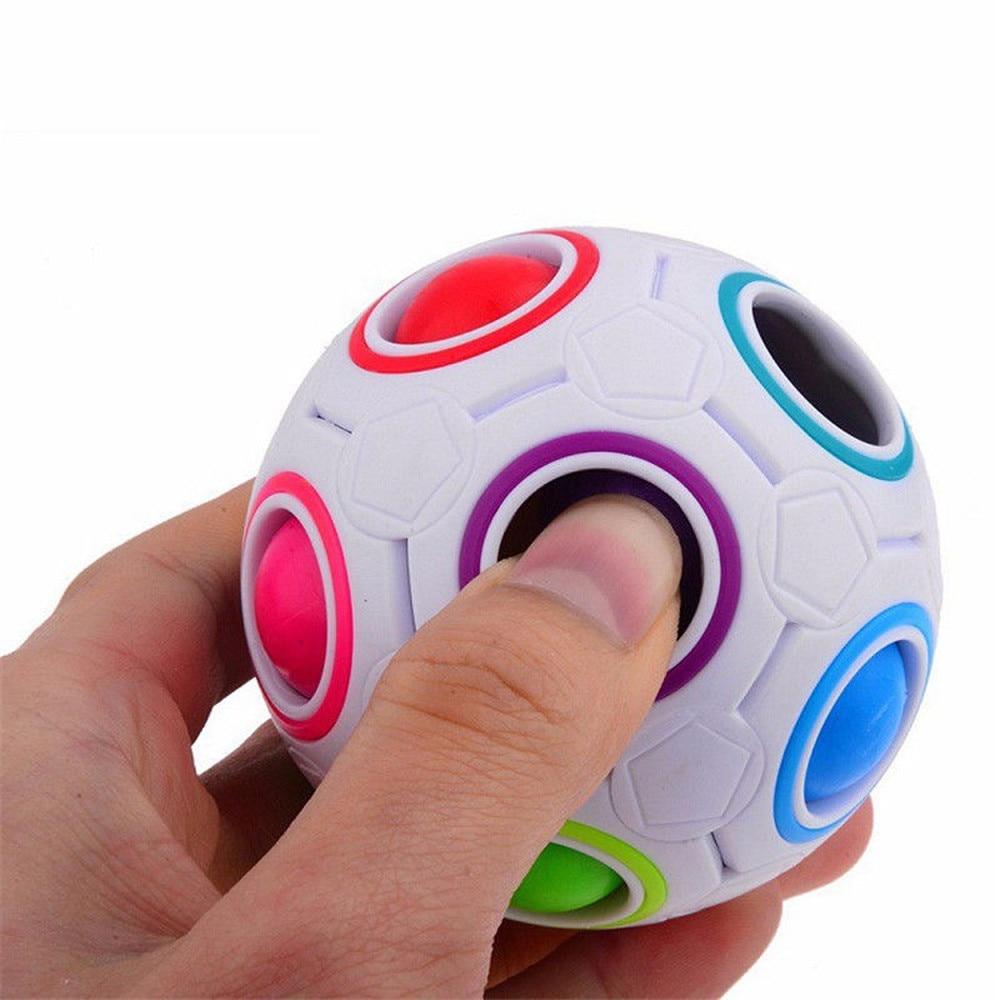Fußball Regenbogen Magic Puzzle Ball Pop Stressabbau Einfache Dimple für Erwachsene Kinder Zappeln Spielzeug