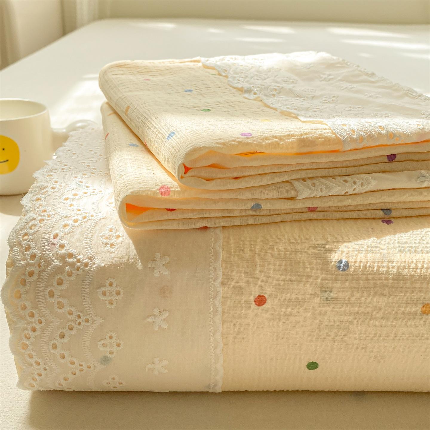 

Постельная простыня класса А из двухслойной пряжи, цельная, с кружевом, стеганая простыня, студенческое общежитие, набор из трех предметов, 3 одинарные наволочки 160 × 245cm sheet single piece