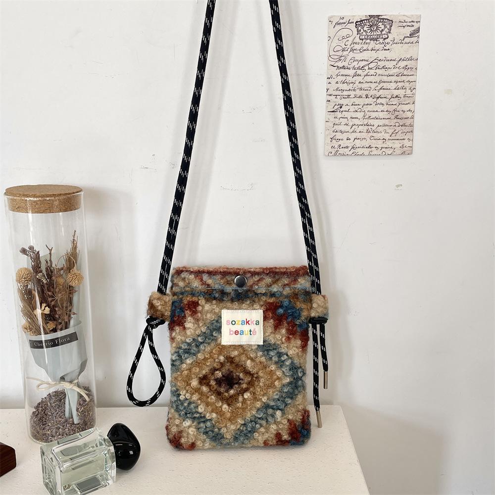 Soft Messenger Bag Plush Flower Commuter Leisure Bag Shopping Underarm Mobile Phone Bag Shoulder Bag