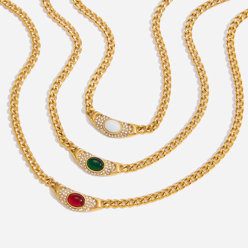 Vintage 18K Gold with Diamond Smile Moon Pendant Necklace Jewelry