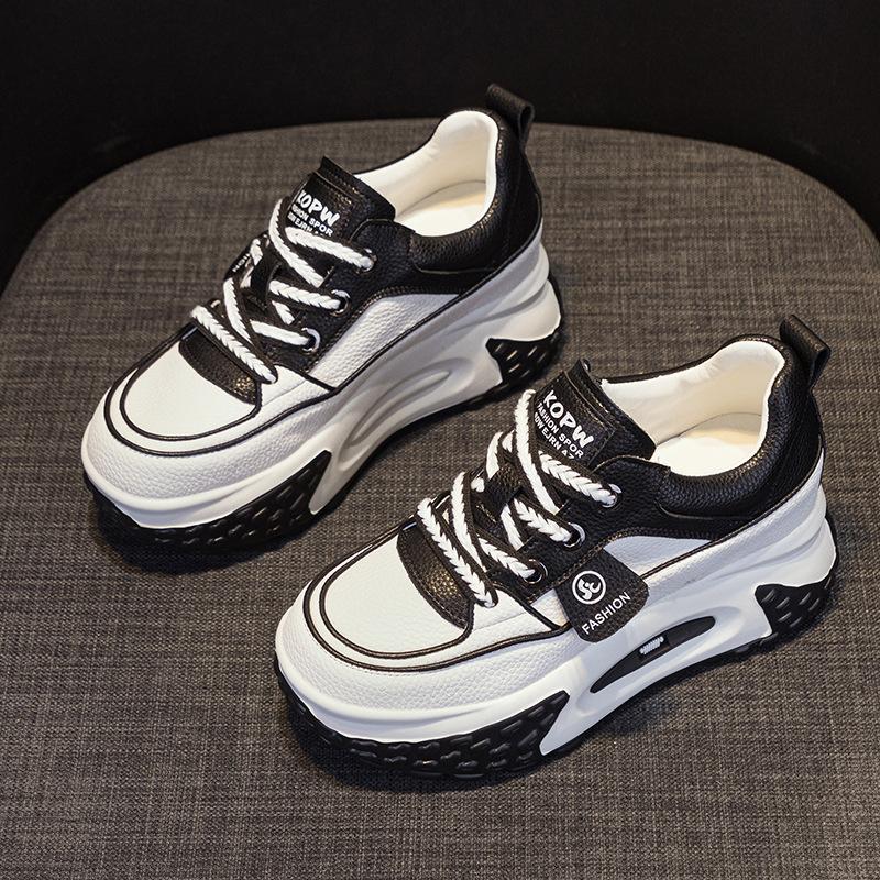 Dad Shoes Internet Celebrity Bursting Board Women's Autumn 2025 New Lightweight Thick Sole Inner Height Increase Casual Fashion Sports Shoes Single Sh