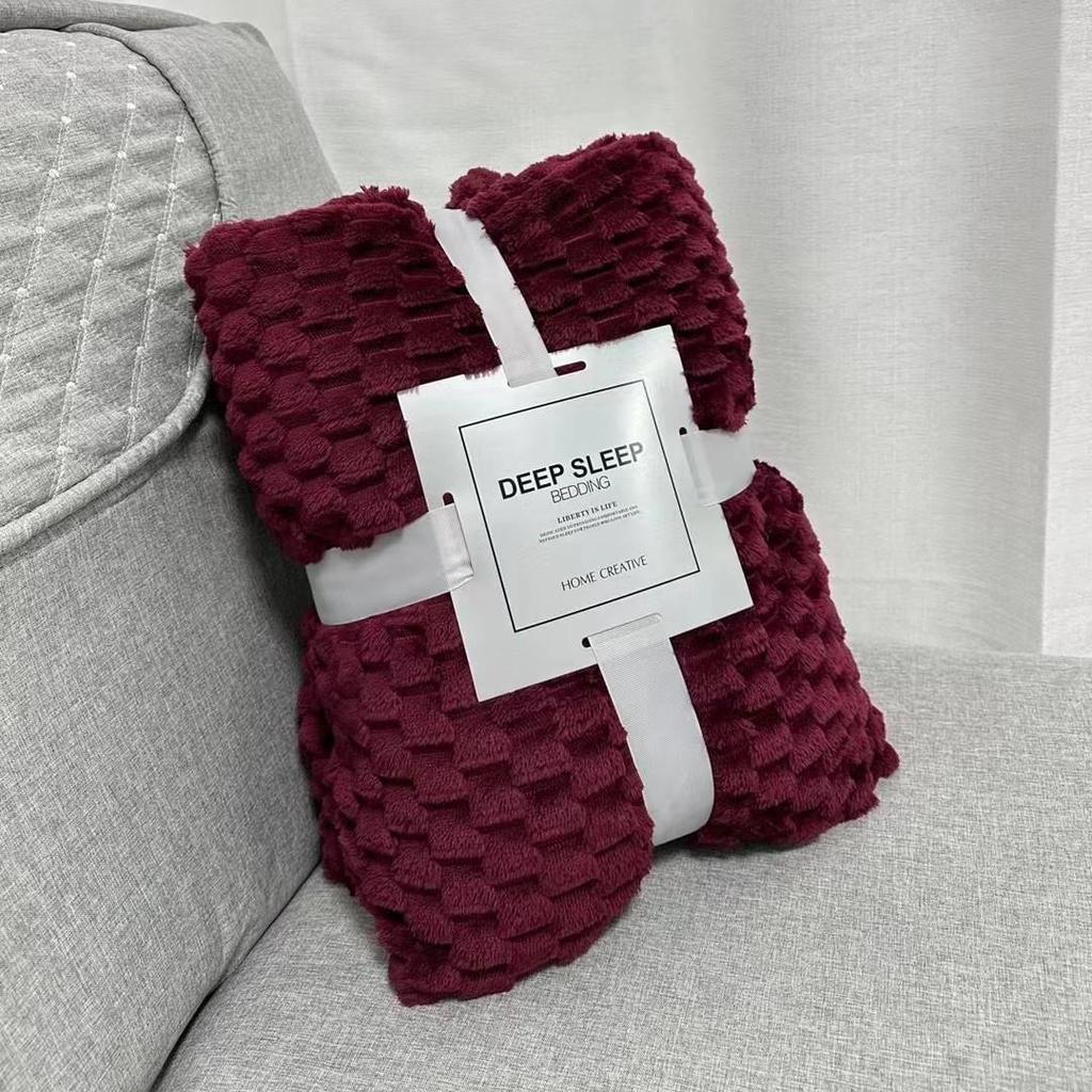 Golden Turtle Velvet Nap Blanket - Thick, Customizable & Multi-functional Coral Velvet Throw for Students