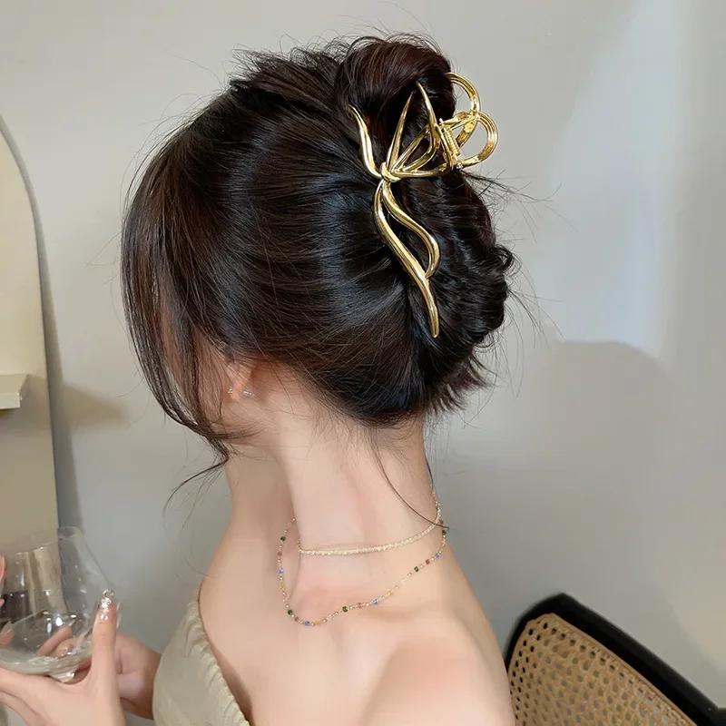 Large Bowknot Womens Hair Claw Clip for Thick Thin Hair Accessories Trendy Elegant Gold Silver Metal Streamer Crab Clamp Jewelry