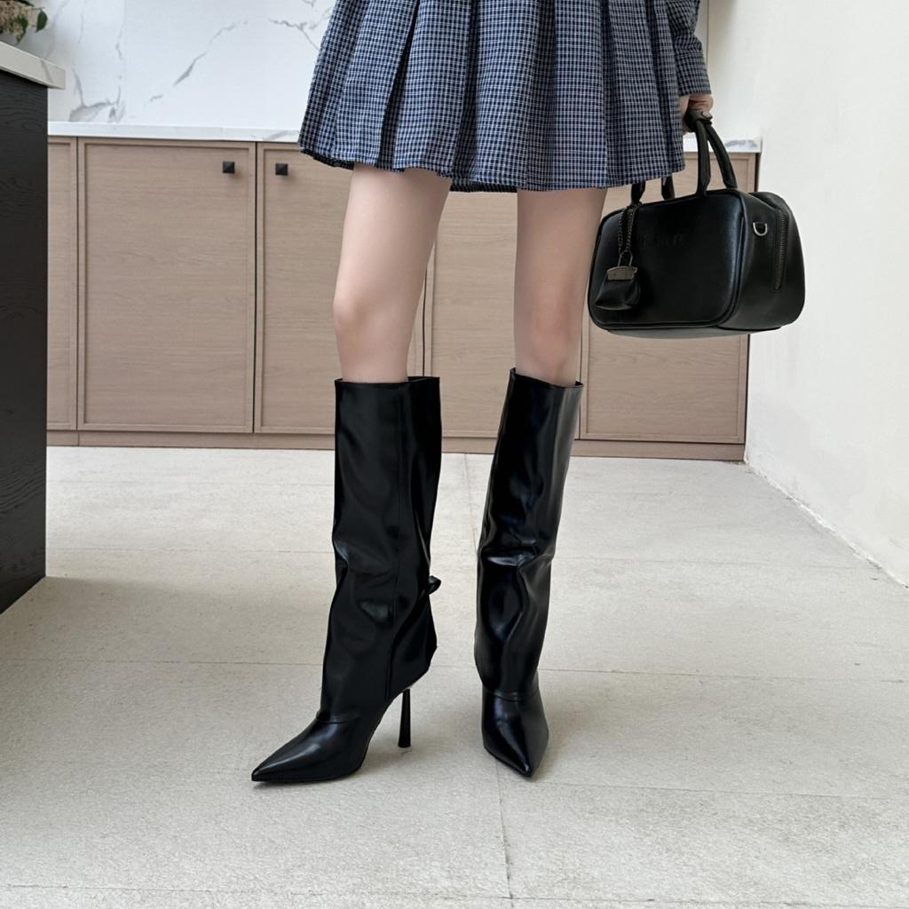 Autumn and winter 2025 new pointed brown fashionable retro design sense niche but knee knight boots pant tube boots
