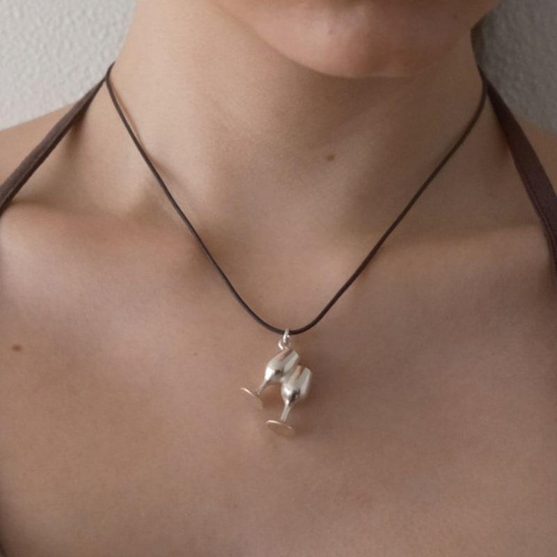 

EcommaE CHEERS PENDANT one