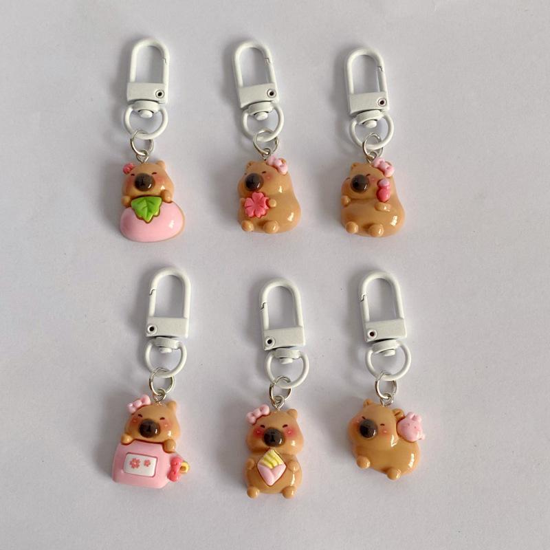 Capybara White Resin Cartoon Keychain - Small Pendant and Bag/Car Accessory