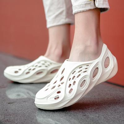Zomer Nieuwe Heren Gaten Slippers Strand Slippers Heren Sandalen Nieuw Comfort Duurzaam Antislip Badkamer Slippers Luxe Sandalen
