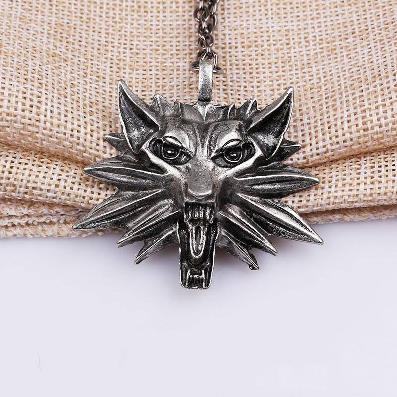 The Witcher Alloy Wolf Head Necklace With Zinc Alloy Chain For Men And Women