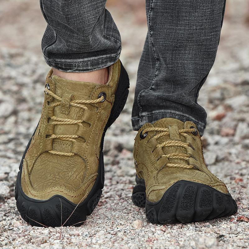 Fashion New Outdoor Camping Hiking Shoes Men Genuine Leather Sports Sneakers Man Travel Casual Shoes Leisure Walking Climbing Men's Foot