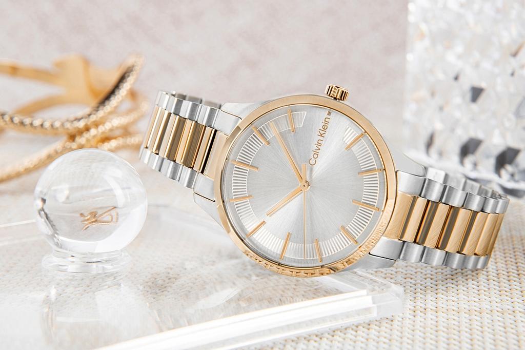 CALVIN KLEIN Women's Iconic Brancelet Watch 25200044 + BOX