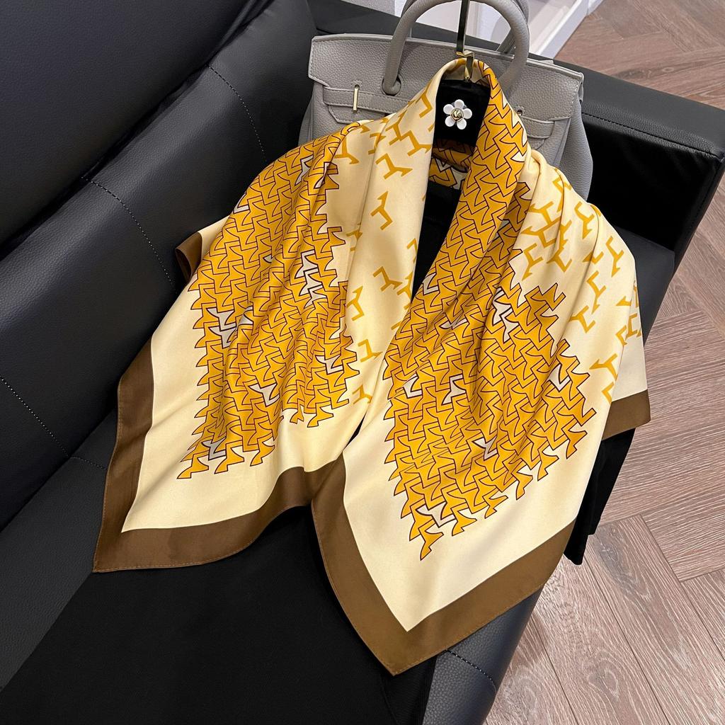 Fashion Twist Silk Scarf Color Block Printed Scarf Twill Silk Large Square Scarf 91x91cm Shawl Sunscreen Travel Headscarf