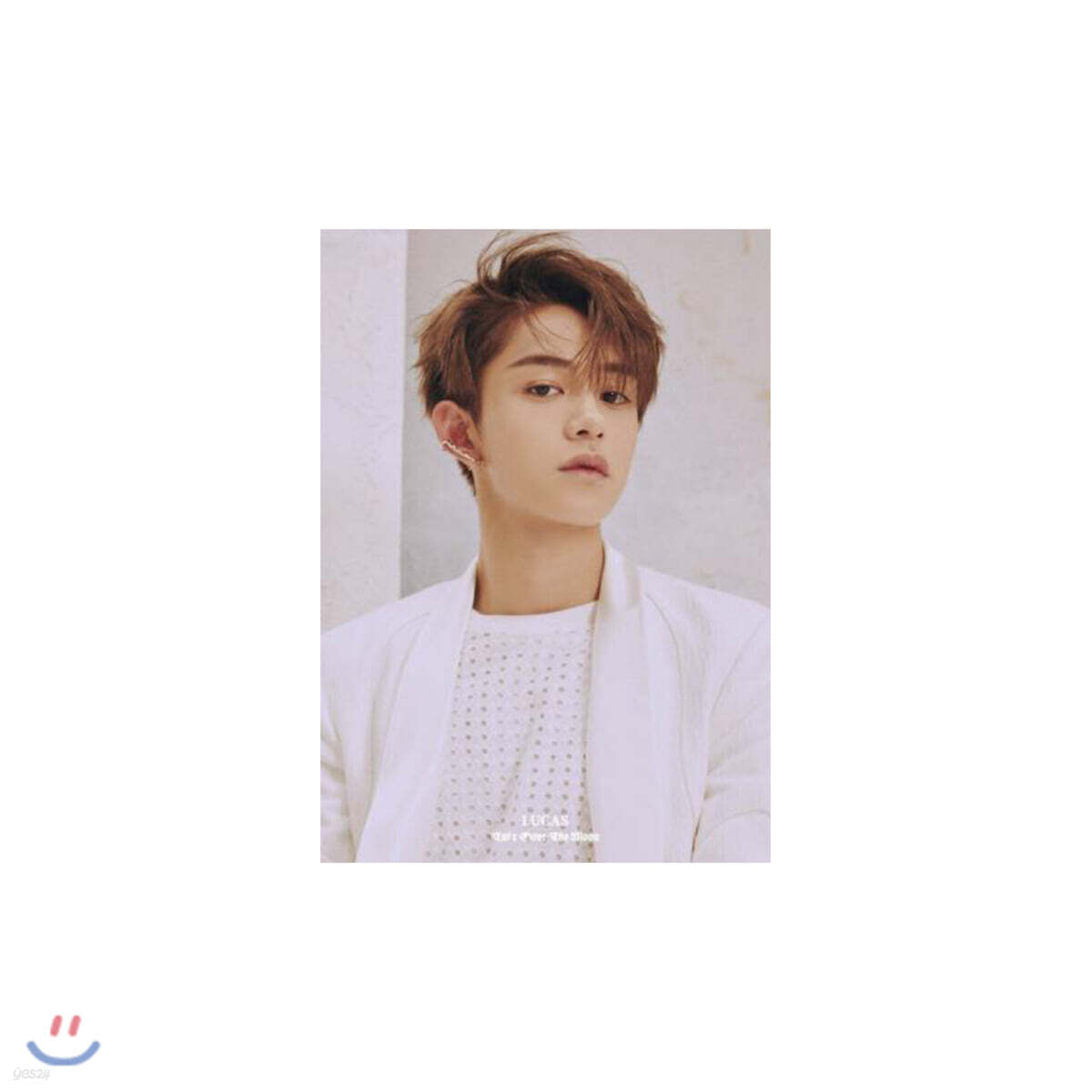 

WayV - Take Over the Moon HD PHOTO [LUCAS]
