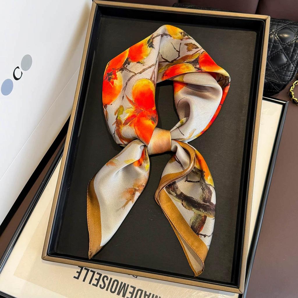 Fashion 100% Nature Real Silk Square Scarf Women Female Foualrd Neckerchief Summer Beach Scarves Shawl Bandana Hijab Pashmina