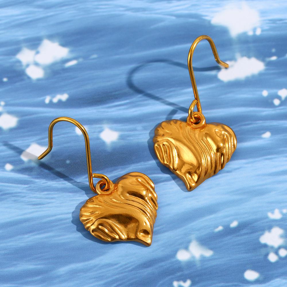 French-Inspired Irregular Heart Hoop Earrings for Women золотой