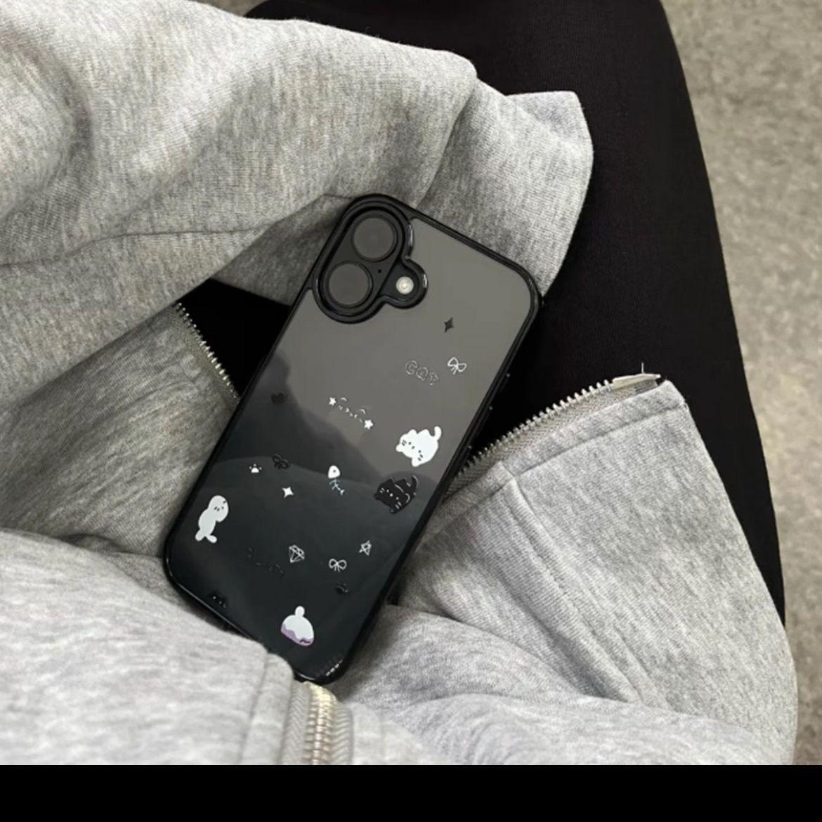 

Black Fishbone Cat Frame for iPhone 14/13/15/16/Pro/Pro Max Acrylic iPhone 16 Plus