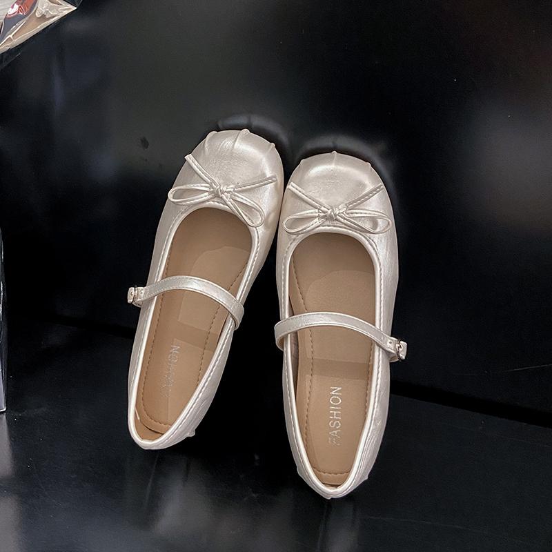 

Модная французская обувь Мэри Джейн Женская Летняя 2025 Новинка с юбкой бантом плоский ремешок одинарная обувь 40