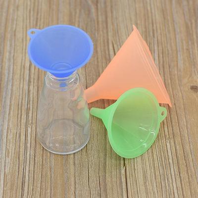 5-Pack Transparent Food-Grade PP Plastic Funnels for Wine, Oil, and Soy Sauce - Large Diameter, 71g