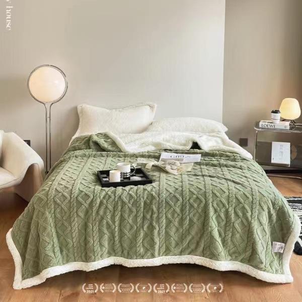 

Tafu Velvet Blanket Is A Soft And Warm Thick Blanket That Is Comfortable, Measuring 200 X 230 Centimeters One Size