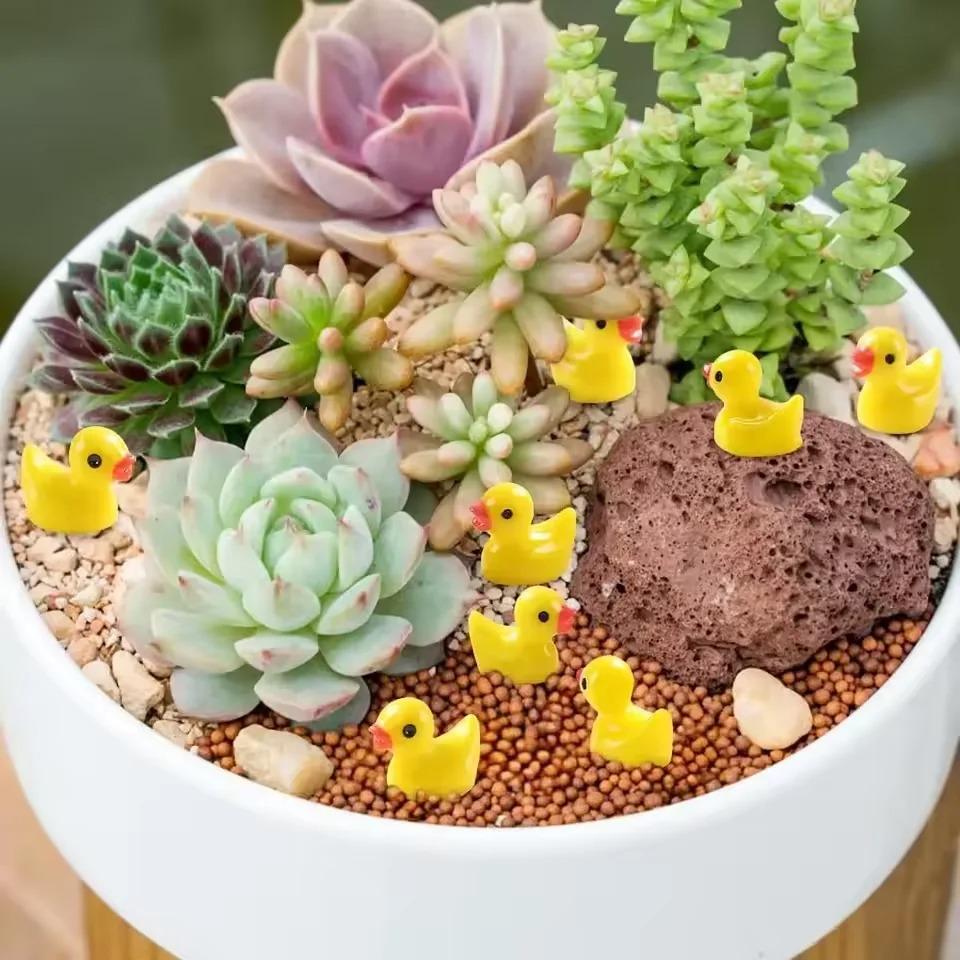 100/50Pcs Resin Mini Duck Miniature Figurines Ornaments Decor Yellow Animal Garden Crafts Tiny Duck Landscape Plants Fairy