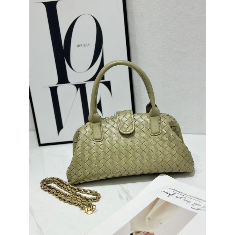 Hand-woven Shell Bag, Genuine Leather Women's Bag, High-end Bowling Handbag, Crossbody Shoulder Bag.