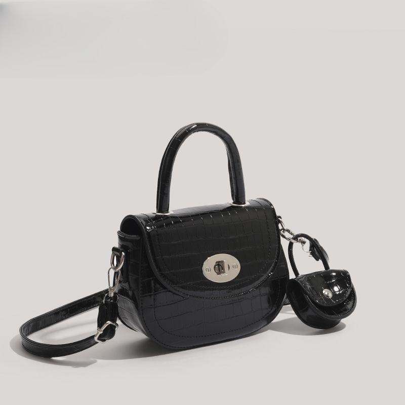 Textured Handbag, Niche Design Crossbody Bag, Fashionable Single-shoulder Hand-carry Saddle Bag