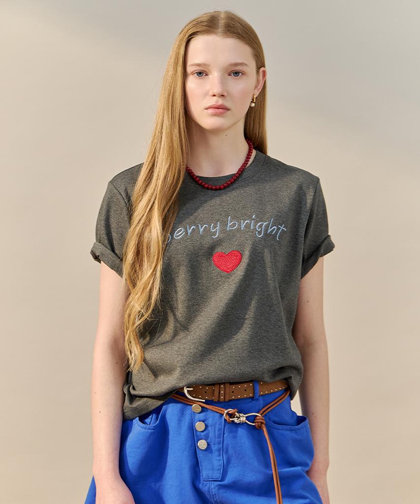 MAXZA Heart Point Lettering Short Sleeve T-Shirt