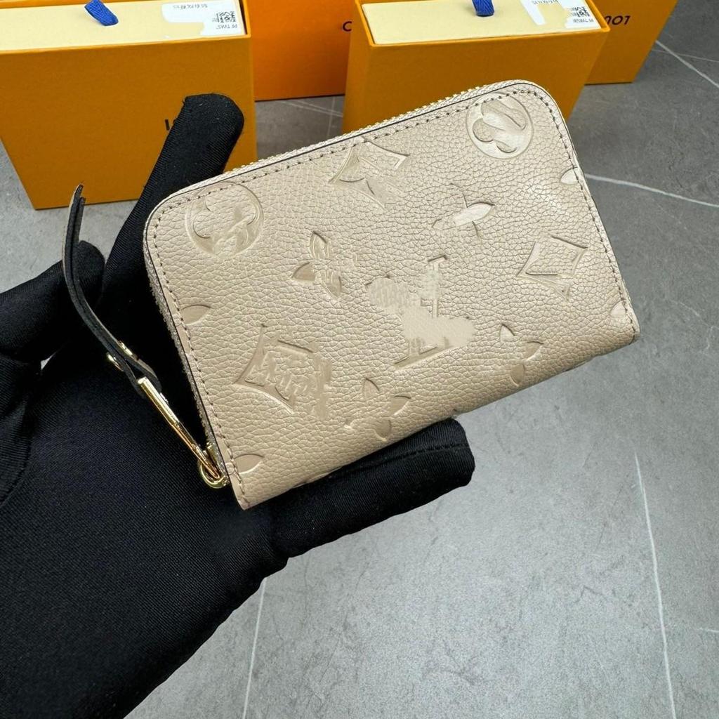 Luxury Embossed Coin & Card Holder