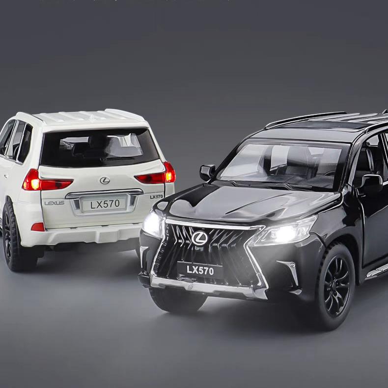 Toyota Lexus LX570 SUV Mare de Teren Simulare Diecast & Vehicule de Jucărie Sunete & Lumină Mașină cu Tracțiune:32 Model de colecție din aliaj