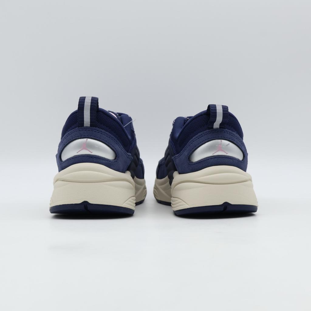 IB3722-400 Nike Jordan Trunner O/S Mitternachtsblau (Herren)