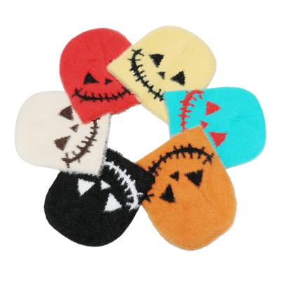 Herbst und Winter neue Überziehmütze Halloween Persönlichkeitsausdruck Totenkopf Imitation Nerz Strickmütze Damen Großhandel