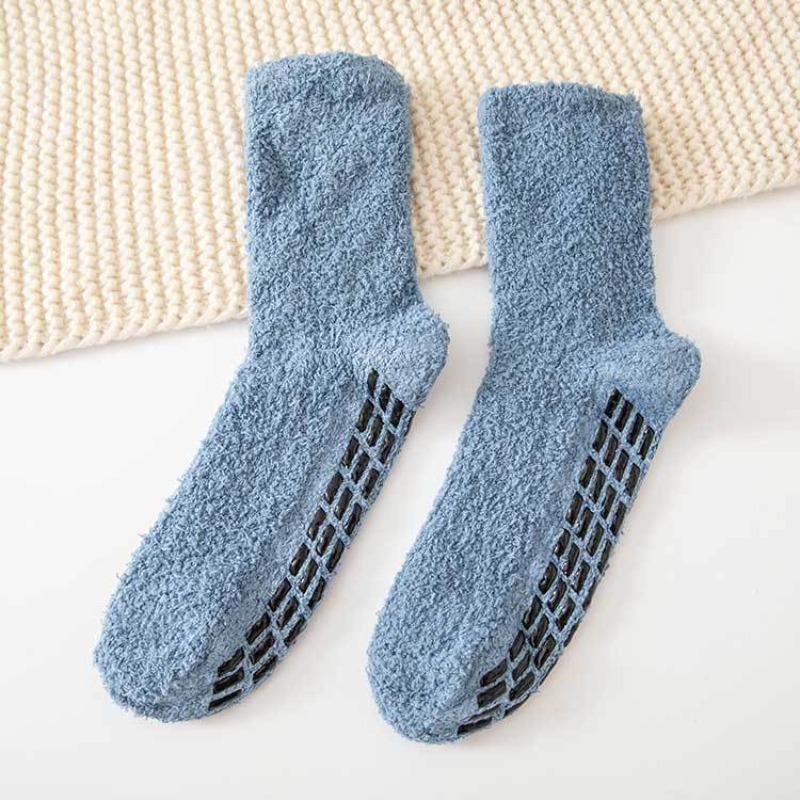 Coral Fleece Men's Socks - Non-shedding, Thick Winter Socks with Half Fleece, Pure Color, Adhesive Dots, Home Wear, Warm Mid-calf Socks