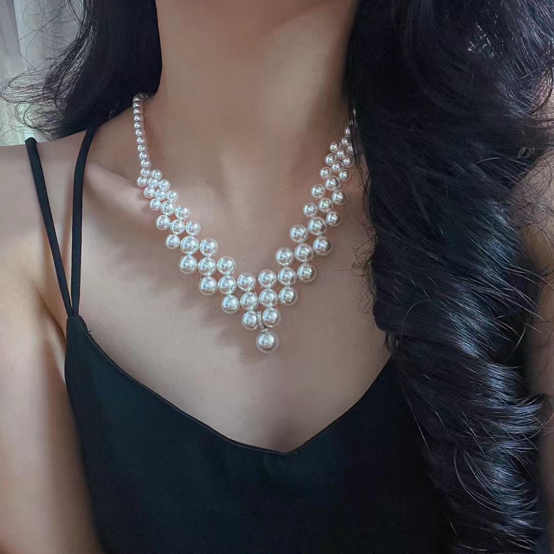 Design Sense Retro High Quality Imitation Australian White Artificial Pearl Woven Necklace Evening Chain