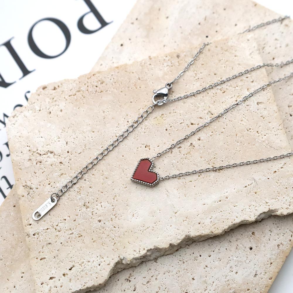 Versatile 18K Titanium Steel Peach Heart Clavicle Chain French Light Luxury Red Acrylic Love Necklace Women'S Pendant