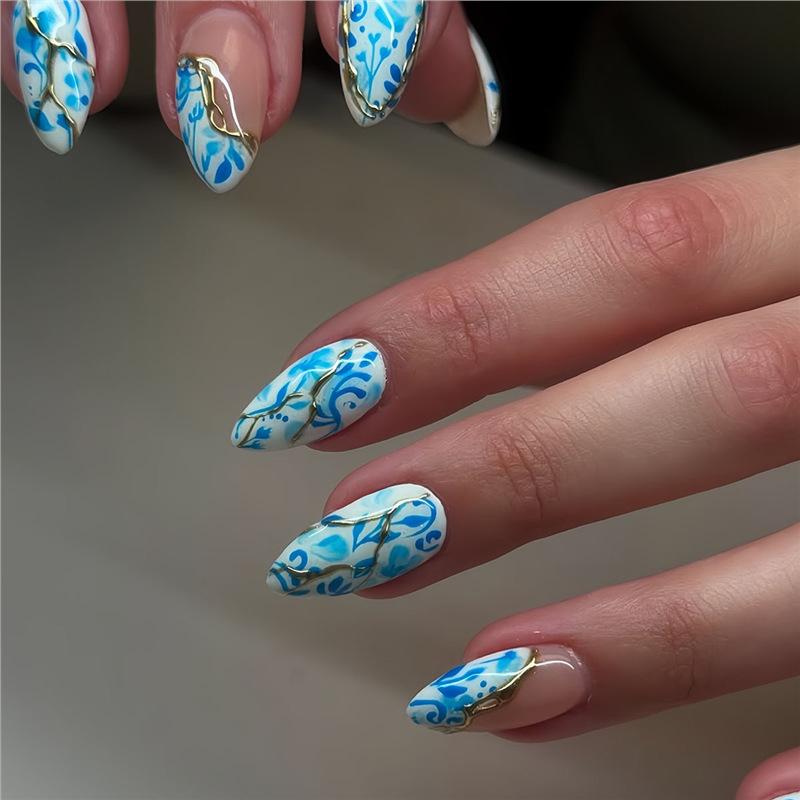 24PCS Sweet Cool Dark Black Almond False Nails Simple Silver Irregular Lines French Fake Nails for Spice Girls Wearable Ins Nail