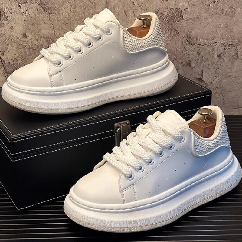 Fashion Men's Thick-soled, Height-increasing Leather Sports and Casual Sneakers, Low-top Soft-soled Breaded Shoes Are Trendy B36